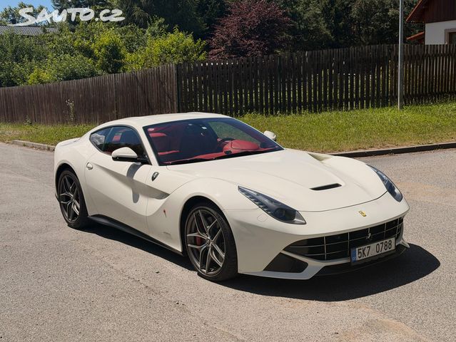 Ferrari F12